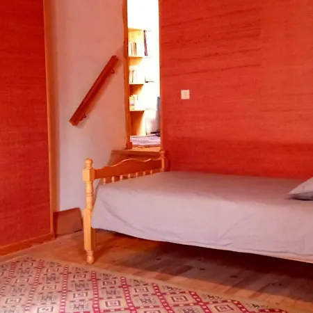 Le Courtiel - Maison De Village بيت للعطل *